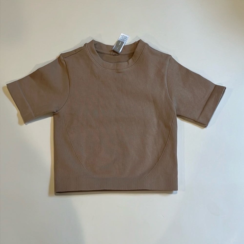 Everlane the seamless tee ribbed short sleeve crewneck top woman’s XS/S